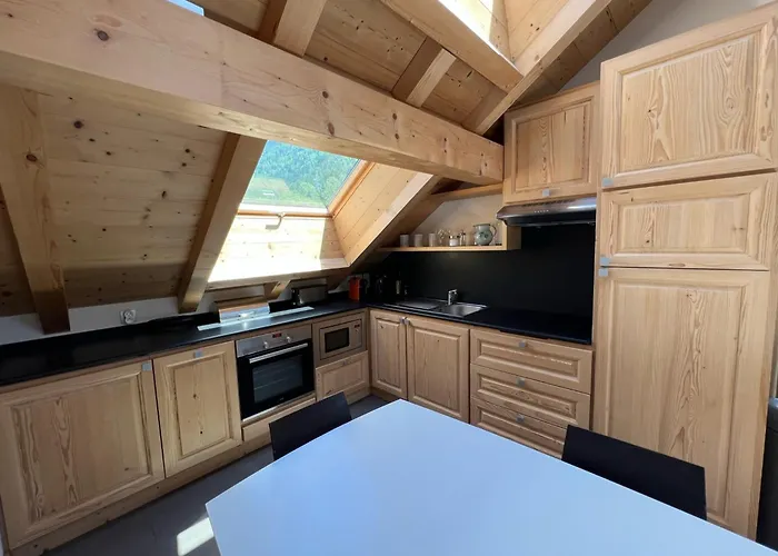 アパート Trailside Town